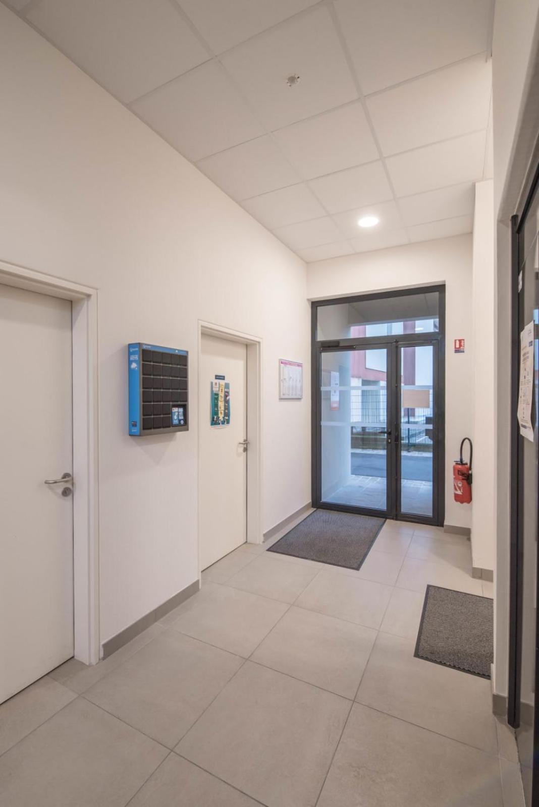 Pierrick - Studio Wifi Et Gare Apartment Le Mans Luaran gambar